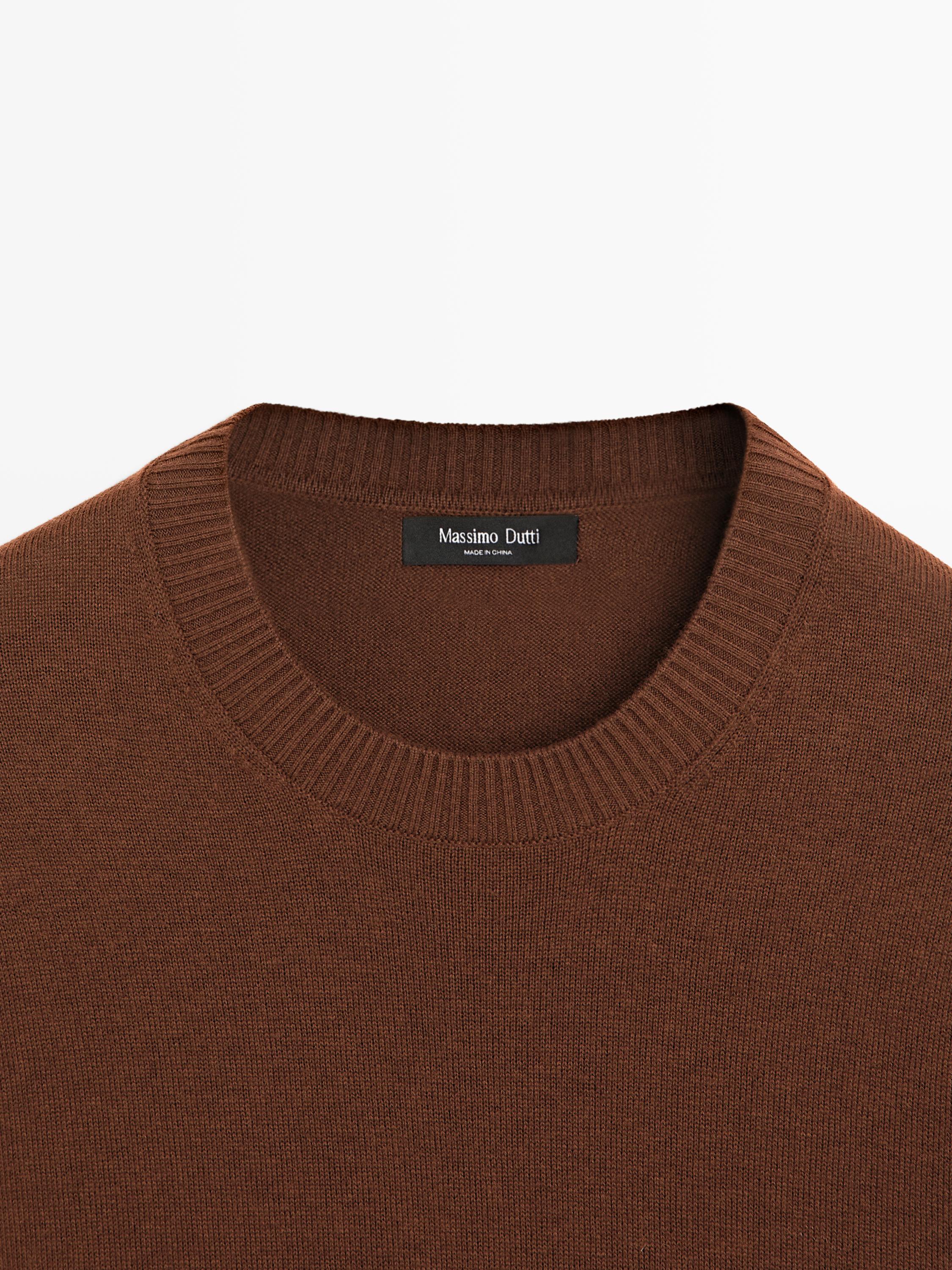 Knit cotton and wool sweater with crew neck